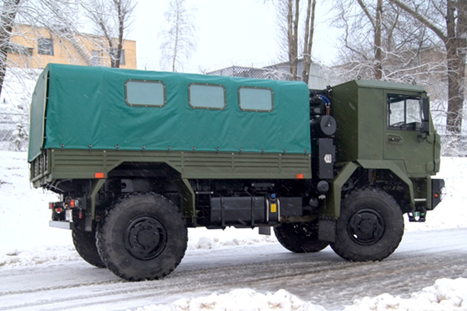 Белорусы начали делать праворульные армейские грузовики