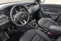 В России стартовали продажи второго поколения Renault Duster цены комплектации тест драйв
