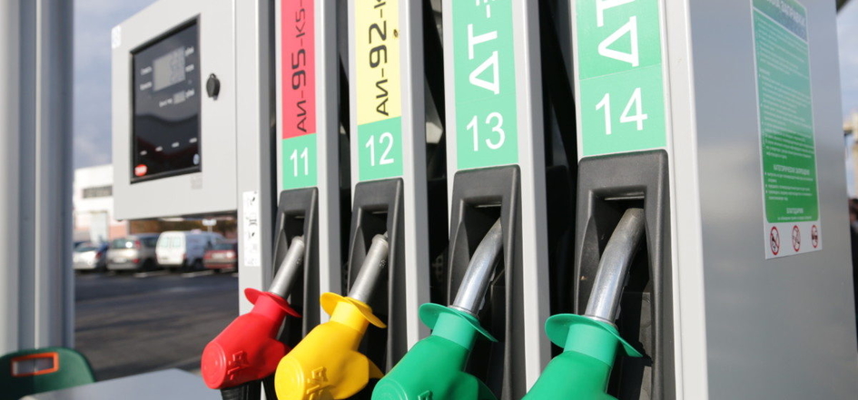 Счетная палата предупредила о бензиновом кризисе, а Сбер рассказал, как экономить на топливе