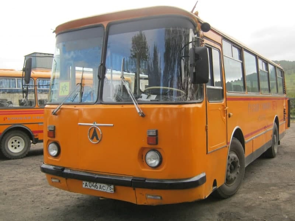 30-летний львовский автобус до сих пор возит школьников в Чите: у него есть тахограф и блок ЭРА-Глонасс